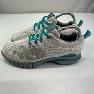 Ahnu Yoga Flex Snow Melt Ankle-High Cross Trainer Shoe Women’s Size 7